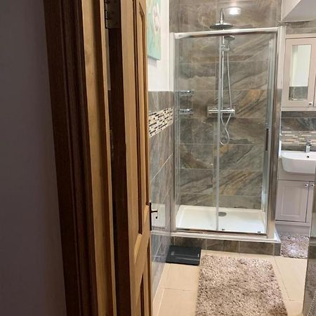 Fbs Homestay Norwood Екстериор снимка