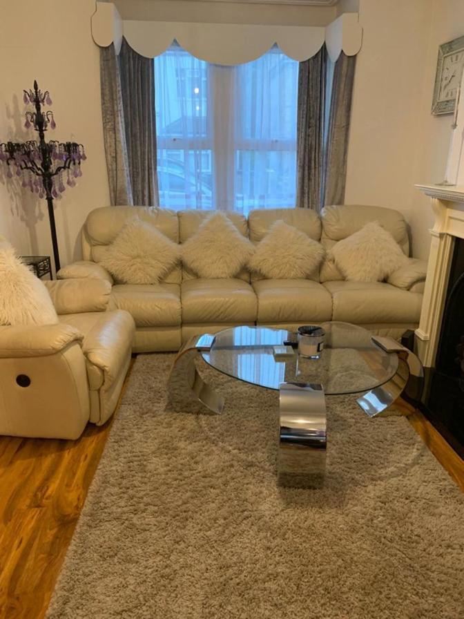 Fbs Homestay Norwood Екстериор снимка